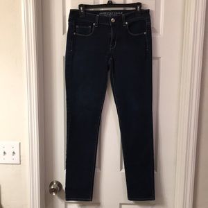 American Eagle super stretch dark wash skinny jeans 6